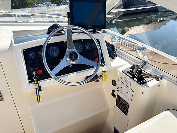 Bertram 28 Moppie -96 | 2 x Yamnar 6LPA-STP Diesel -2006 8 of 12