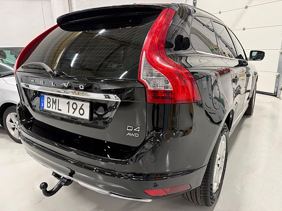 Volvo XC60 4 of 5