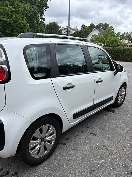 Citroen C3 Picasso 3 of 5