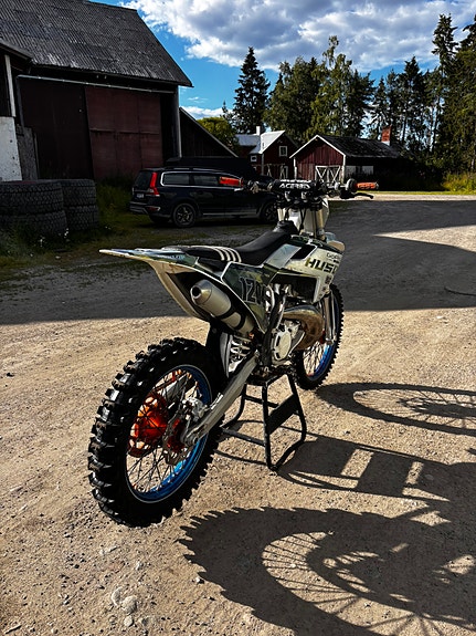 Husqvarna TC 250 3 of 3