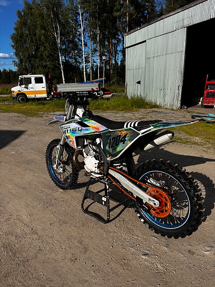 Husqvarna TC 250 2 of 3
