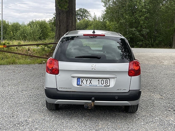Peugeot 207 8 of 17