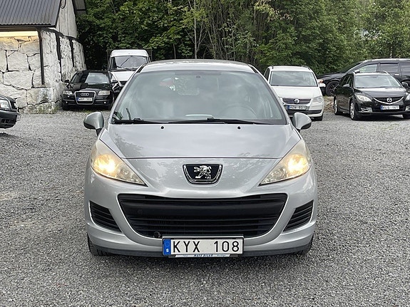 Peugeot 207 7 of 17