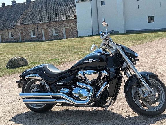 Suzuki VZR1800 Intruder 4 of 7