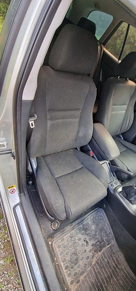 Toyota Avensis 11 of 13
