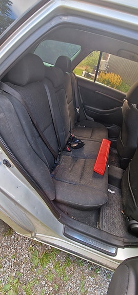 Toyota Avensis 7 of 13