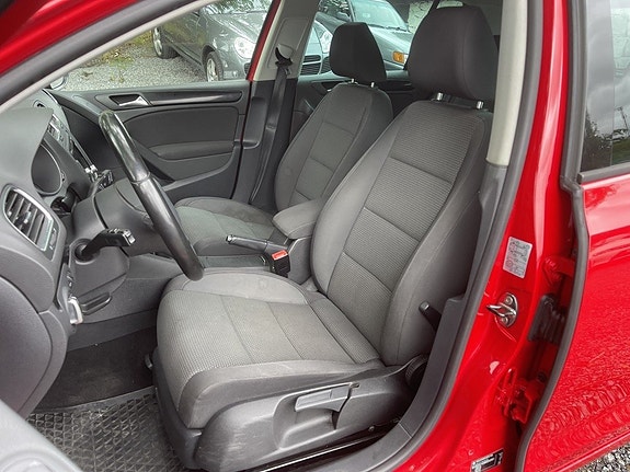 Volkswagen Golf VI 14 of 22