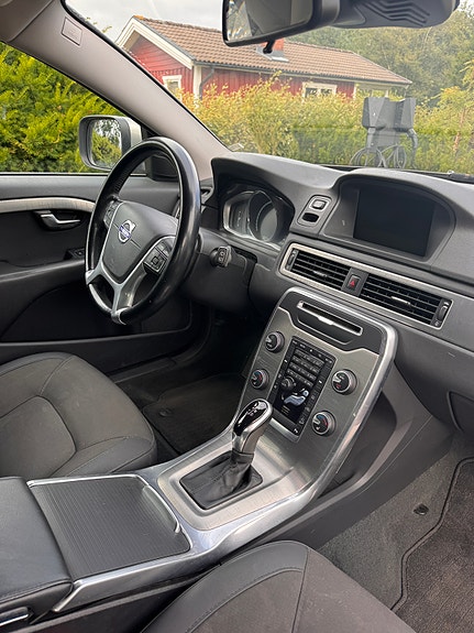 Volvo XC70 4 of 5