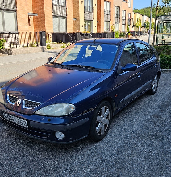 Renault Megane I 2 of 2