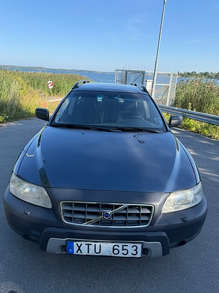 Volvo XC70 3 of 5
