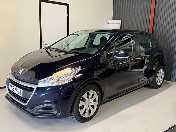 Peugeot 208 7 of 15