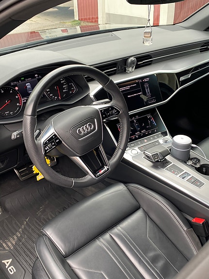 Audi A6 4 of 5
