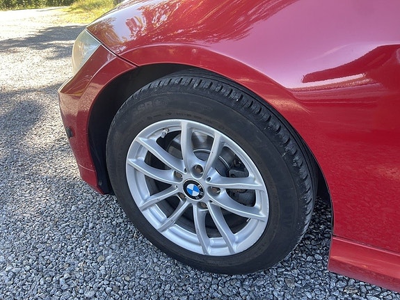 BMW 318i 9 of 25