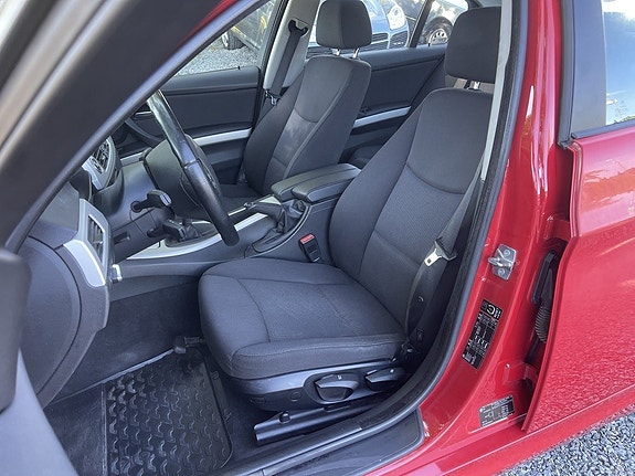 BMW 318i 15 of 25