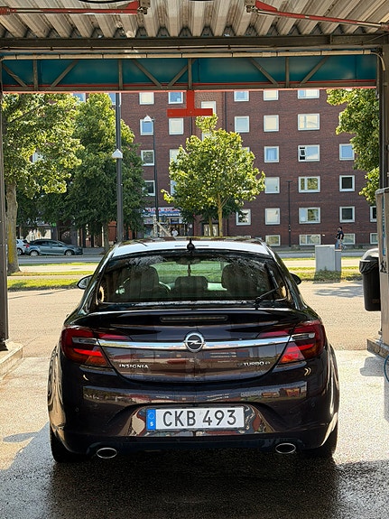 Opel Insignia 4 of 7