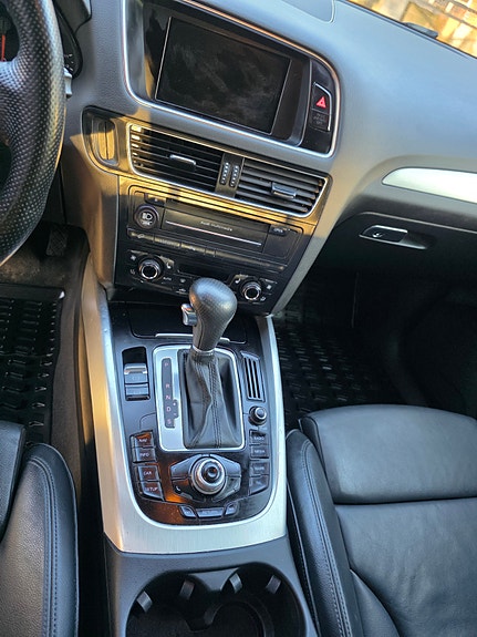 Audi Q5 12 of 16