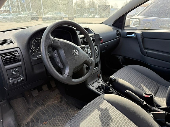 Opel Astra 5 of 5