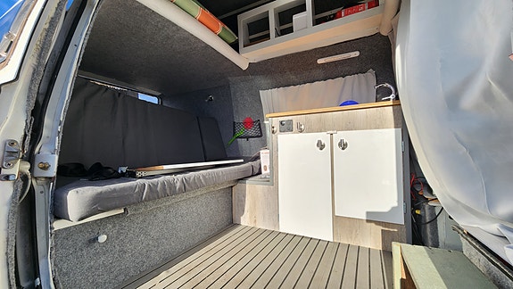 Volkswagen Transporter 4 of 5