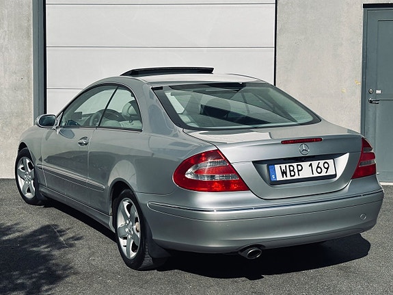 Mercedes-Benz CLK200 3 of 5
