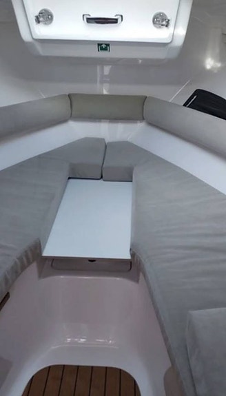 Aquador 25 HT / MerCruiser 250 HK / 2021 / 5 076 kr/mån 5 of 9