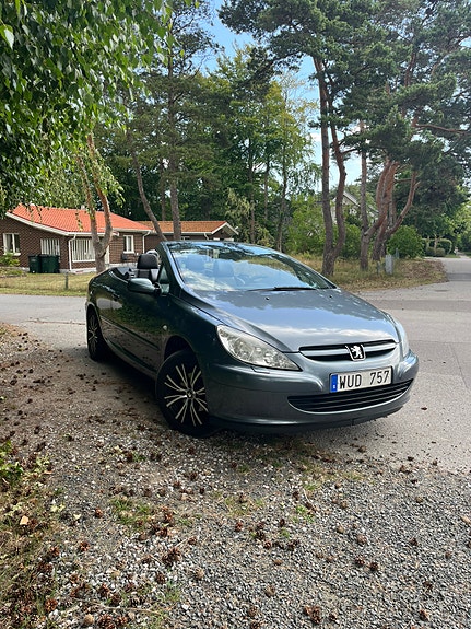 Peugeot 307 CC 6 of 13