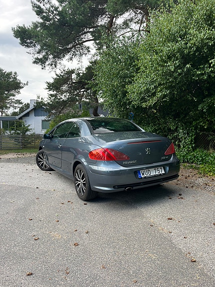 Peugeot 307 CC 3 of 5