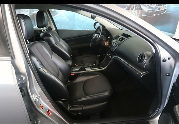 Mazda 6 4 of 7