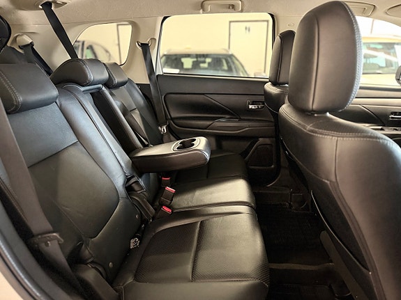 Mitsubishi Outlander 28 of 29