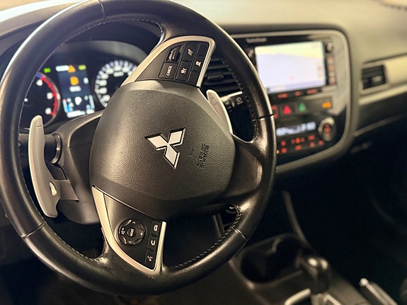 Mitsubishi Outlander 18 of 29