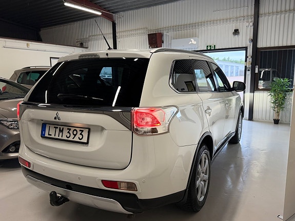 Mitsubishi Outlander 12 of 29