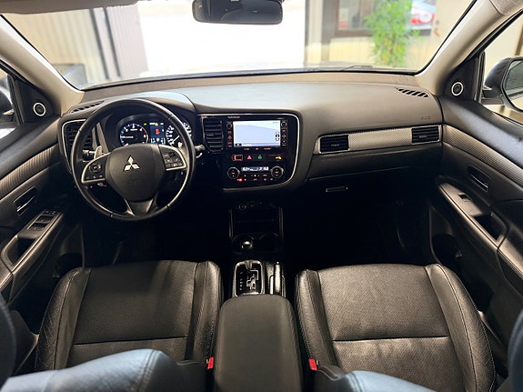 Mitsubishi Outlander 25 of 29