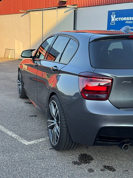 BMW M135i 2 of 5