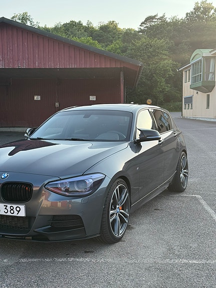 BMW M135i 8 of 10