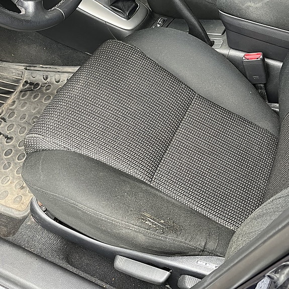 Toyota Avensis 8 of 9