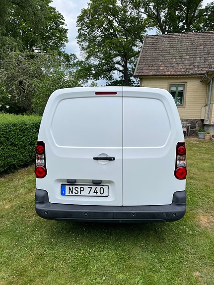 Peugeot Partner Electric 4 of 5