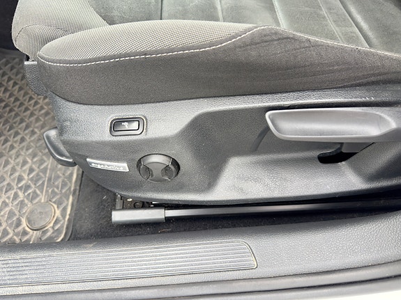 Volkswagen Golf VII 19 of 20