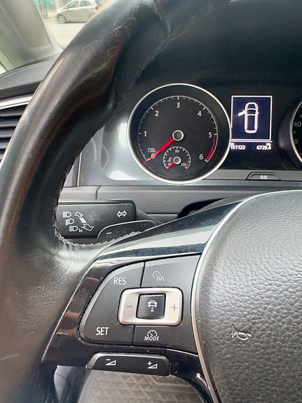 Volkswagen Golf VII 11 of 20