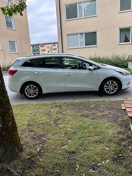 Kia Ceed 5 of 9