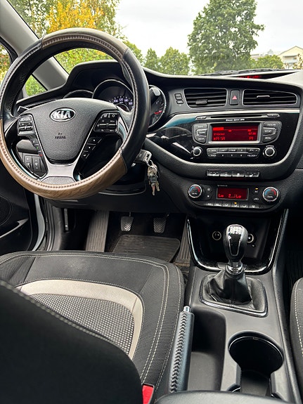 Kia Ceed 8 of 9