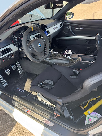 BMW M3 8 of 11