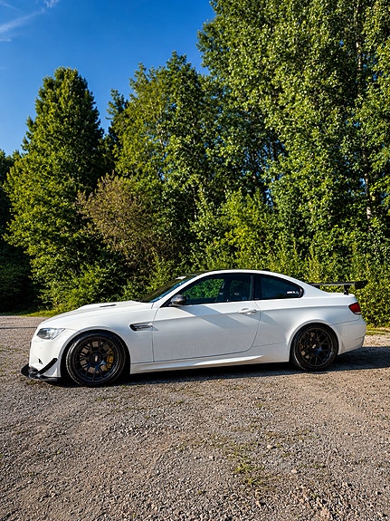 BMW M3 4 of 5