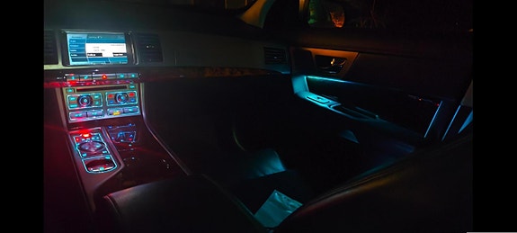 Jaguar XF 9 of 9