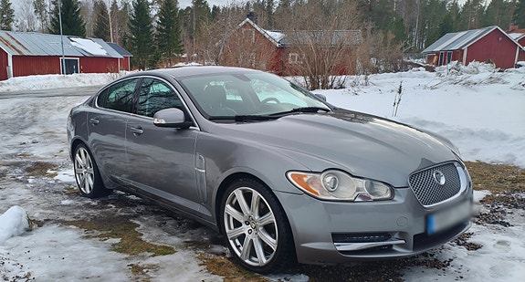 Jaguar XF 7 of 9