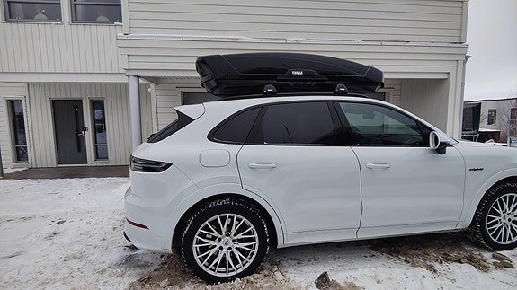 Porsche Cayenne 7 of 7