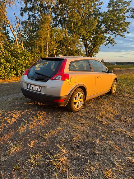 Volvo C30 3 of 5