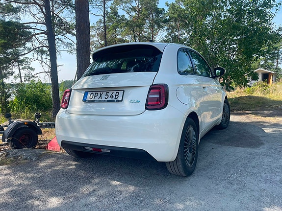 Fiat 500e 2 of 5