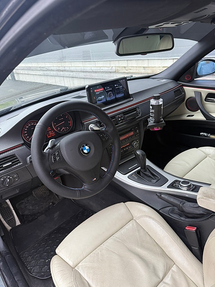 BMW 325d 8 of 8