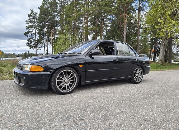 Mitsubishi Lancer 3 of 3