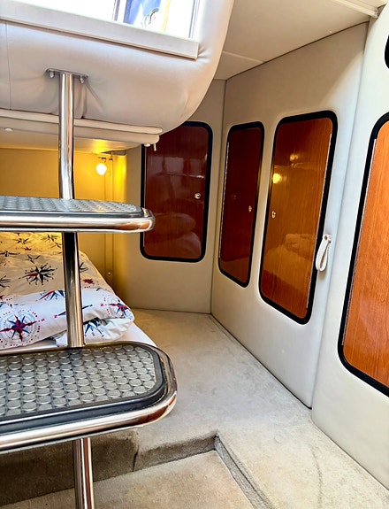 Mycket fin Crownline 290CR – 2002 inkl båtvagn 11 of 13