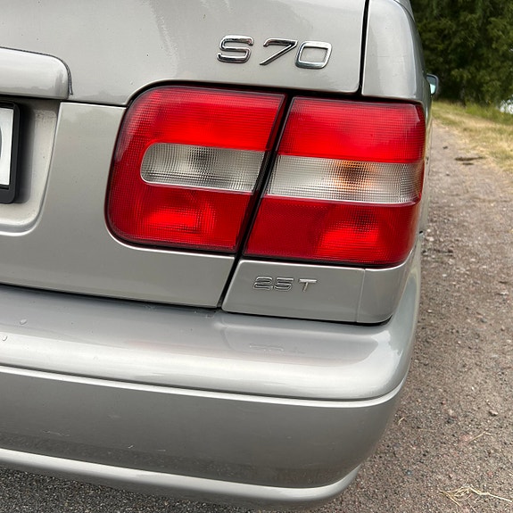 Volvo S70 5 of 5